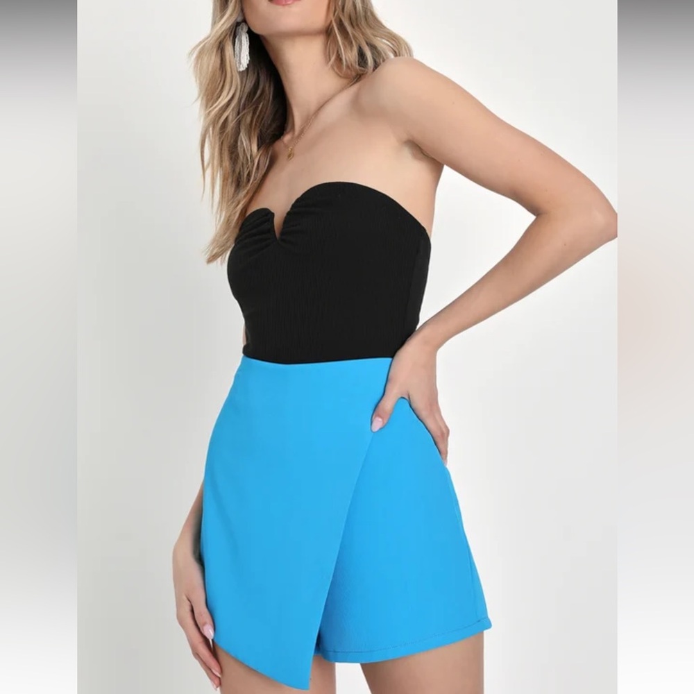 Sunny Day Wonder Turquoise Asymmetrical Skort